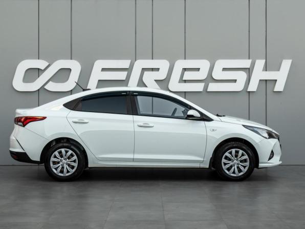 Hyundai Solaris II Рестайлинг с пробегом 2020 года, цена 1 340 000 рублей, 153122 км, седан, Автокод Объявления