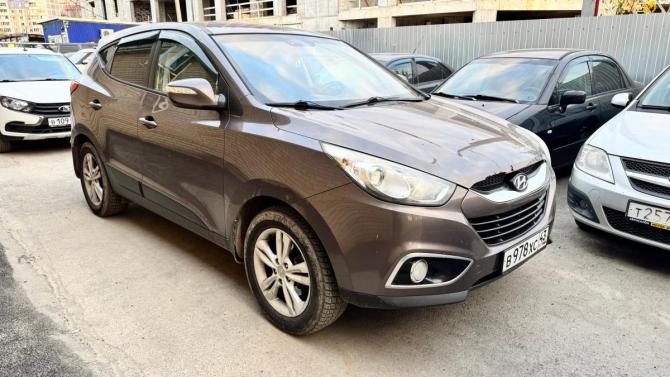 Hyundai ix35 I Рестайлинг с пробегом 2013 года, цена 790 000 рублей, 209857 км, внедорожник, Автокод Объявления