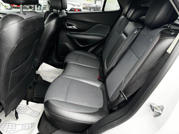 Opel Mokka I с пробегом 2013 года, цена 1 050 000 рублей, 178000 км, внедорожник, Автокод Объявления