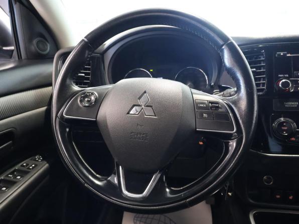 Mitsubishi Outlander III Рестайлинг 2 с пробегом 2017 года, цена 1 824 000 рублей, 150859 км, внедорожник, Автокод Объявления