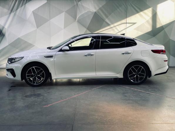 Kia Optima IV Рестайлинг с пробегом 2018 года, цена 1 980 000 рублей, 142264 км, седан, Автокод Объявления