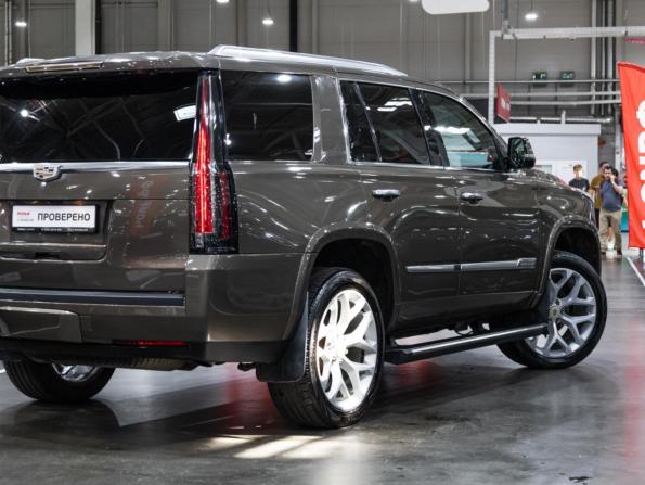 Cadillac Escalade IV с пробегом 2015 года, цена 3 850 000 рублей, 247390 км, внедорожник, Автокод Объявления