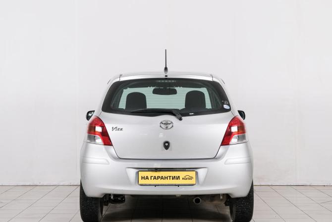Toyota Vitz II (XP90) с пробегом 2010 года, цена 739 000 рублей, 142000 км, хэтчбек, Автокод Объявления