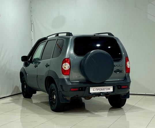 Chevrolet Niva I Рестайлинг с пробегом 2018 года, цена 670 000 рублей, 129000 км, внедорожник, Автокод Объявления