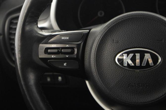Kia Rio IV Рестайлинг с пробегом 2021 года, цена 999 000 рублей, 82484 км, седан, Автокод Объявления