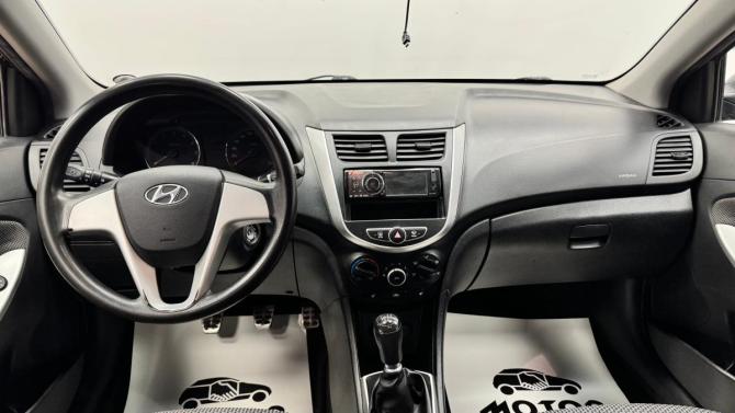 Hyundai Solaris I с пробегом 2012 года, цена 639 000 рублей, 140251 км, седан, Автокод Объявления