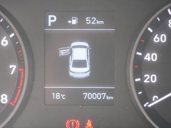 Hyundai Solaris II с пробегом 2017 года, цена 1 463 000 рублей, 70000 км, седан, Автокод Объявления