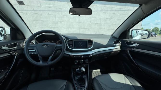 Lada (ВАЗ) Vesta I Рестайлинг (NG) с пробегом 2024 года, цена 1 370 000 рублей, 8500 км, седан, Автокод Объявления
