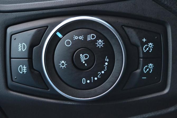 Ford Focus III Рестайлинг с пробегом 2016 года, цена 1 040 000 рублей, 124707 км, хэтчбек, Автокод Объявления