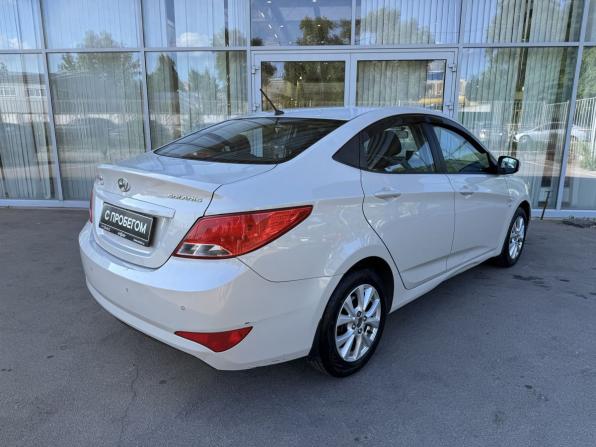 Hyundai Solaris I Рестайлинг с пробегом 2015 года, цена 1 200 000 рублей, 77000 км, седан, Автокод Объявления