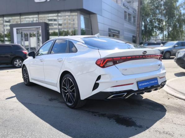 Kia K5 III с пробегом 2021 года, цена 2 400 000 рублей, 60769 км, седан, Автокод Объявления