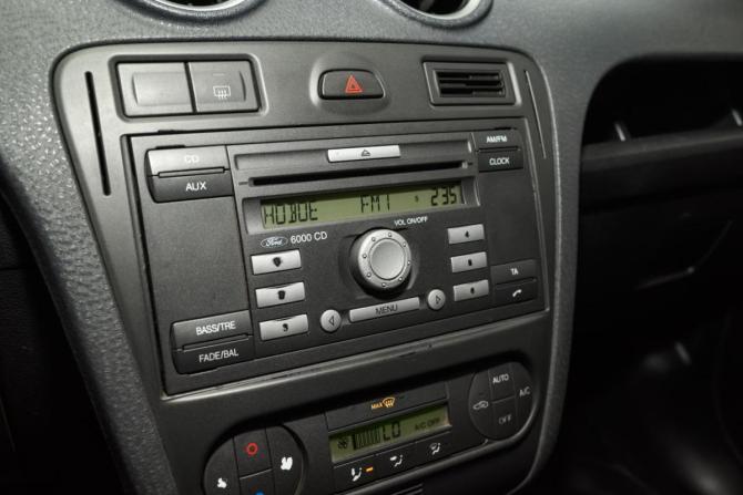 Ford Fusion I Рестайлинг с пробегом 2007 года, цена 519 000 рублей, 233131 км, хэтчбек, Автокод Объявления