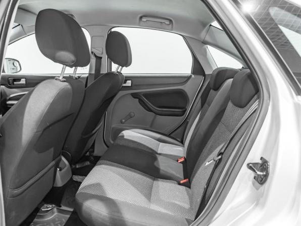 Ford Focus II Рестайлинг с пробегом 2011 года, цена 495 000 рублей, 296923 км, седан, Автокод Объявления