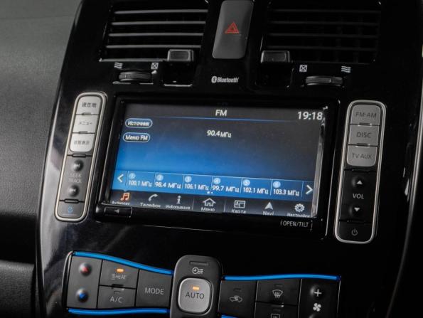 Nissan Leaf I (ZE0/AZE0) с пробегом 2016 года, цена 1 270 000 рублей, 136625 км, хэтчбек, Автокод Объявления