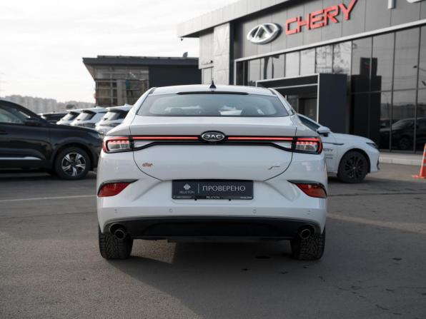 JAC J7 I с пробегом 2023 года, цена 1 455 000 рублей, 8310 км, хэтчбек, Автокод Объявления