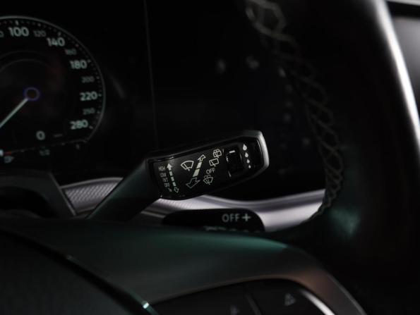 Volkswagen Touareg III с пробегом 2019 года, цена 7 999 000 рублей, 46743 км, внедорожник, Автокод Объявления