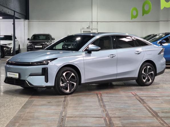 Geely Galaxy L6 с пробегом 2025 года, цена 2 770 000 рублей, 12900 км, седан, Автокод Объявления