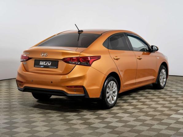Hyundai Solaris II с пробегом 2017 года, цена 798 000 рублей, 153274 км, седан, Автокод Объявления