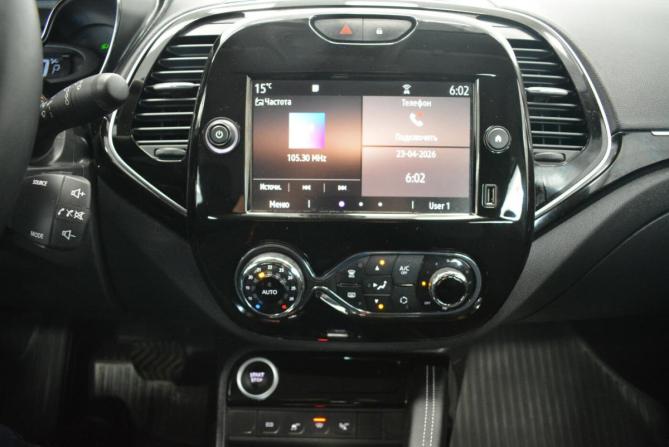 Renault Kaptur I Рестайлинг с пробегом 2021 года, цена 1 899 000 рублей, 33000 км, внедорожник, Автокод Объявления