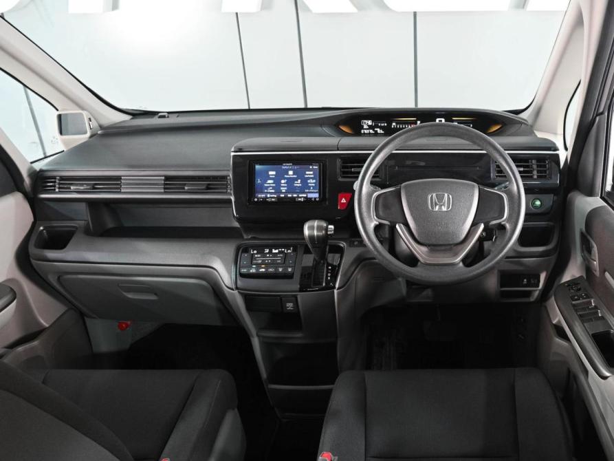 Honda Stepwgn V Рестайлинг Ростов-на-Дону  - изображение 6