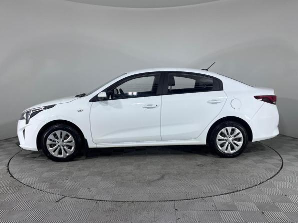 Kia Rio IV Рестайлинг с пробегом 2020 года, цена 1 425 000 рублей, 65089 км, седан, Автокод Объявления