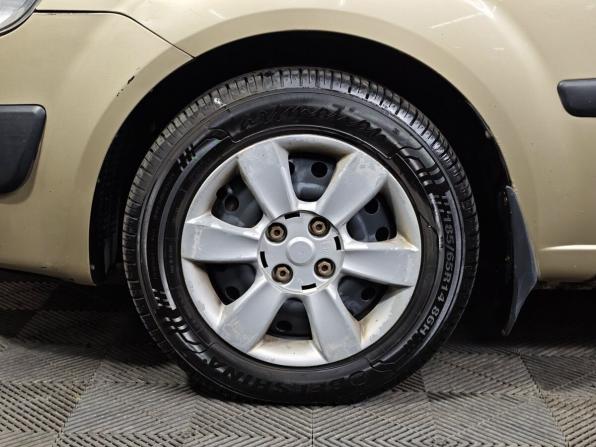 Kia Rio II с пробегом 2006 года, цена 250 000 рублей, 348242 км, хэтчбек, Автокод Объявления