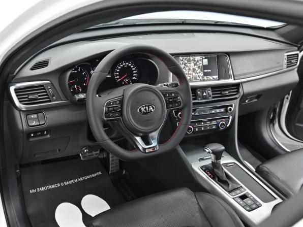 Kia Optima IV с пробегом 2016 года, цена 1 599 000 рублей, 215000 км, седан, Автокод Объявления