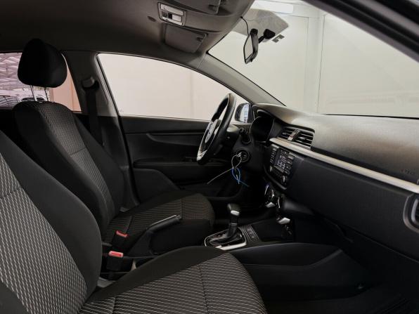 Kia Rio IV с пробегом 2020 года, цена 1 550 000 рублей, 98088 км, хэтчбек, Автокод Объявления