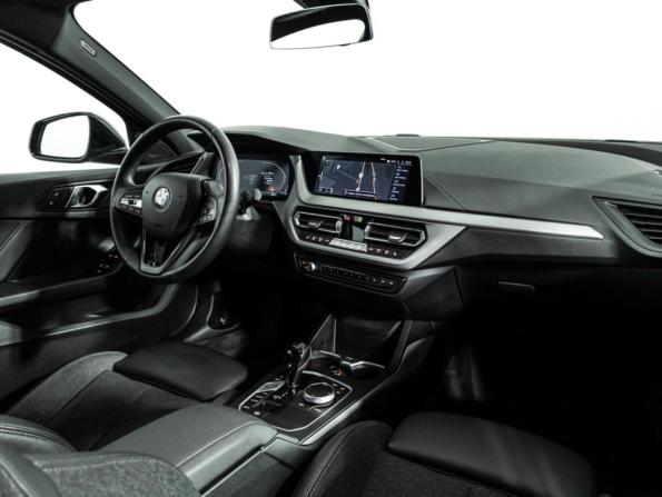 BMW 1 серии III (F40) с пробегом 2021 года, цена 2 349 700 рублей, 83329 км, хэтчбек, Автокод Объявления