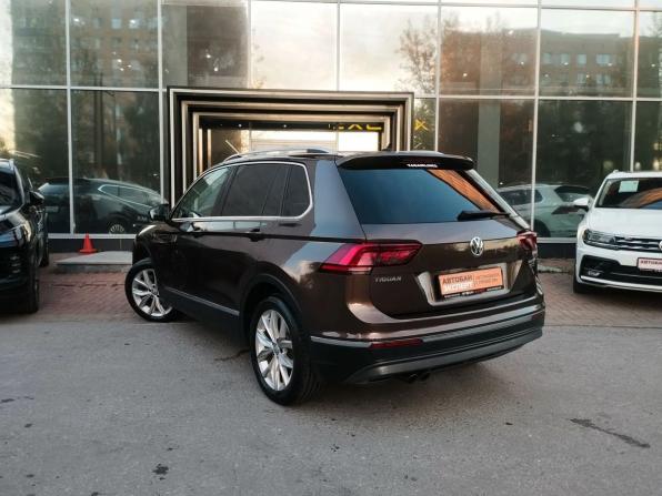 Volkswagen Tiguan II с пробегом 2017 года, цена 2 740 000 рублей, 130522 км, внедорожник, Автокод Объявления