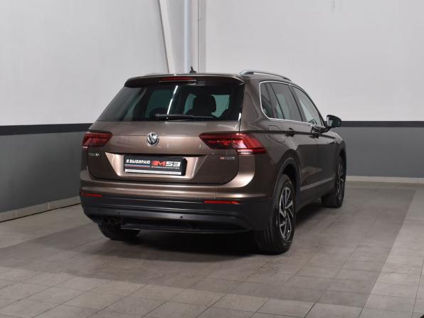 Volkswagen Tiguan II с пробегом 2018 года, цена 2 349 999 рублей, 153387 км, внедорожник, Автокод Объявления