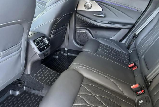 Chery Arrizo 8 с пробегом 2023 года, цена 1 985 000 рублей, 23890 км, седан, Автокод Объявления