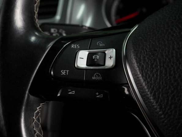 Volkswagen Golf VII с пробегом 2015 года, цена 1 319 000 рублей, 146767 км, универсал, Автокод Объявления