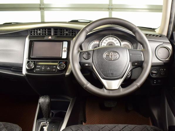 Toyota Corolla XI (E160 E170 E180) с пробегом 2013 года, цена 999 995 рублей, 135038 км, универсал, Автокод Объявления