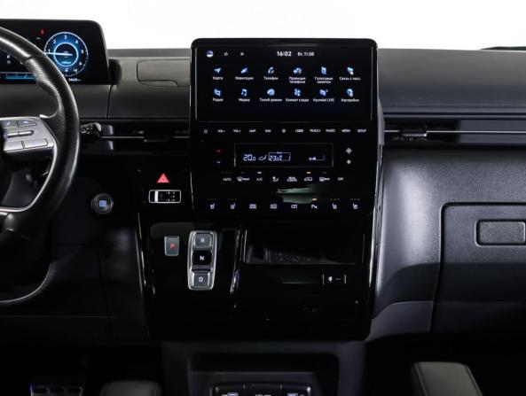 Hyundai Staria I с пробегом 2022 года, цена 5 598 000 рублей, 34614 км, минивэн, Автокод Объявления