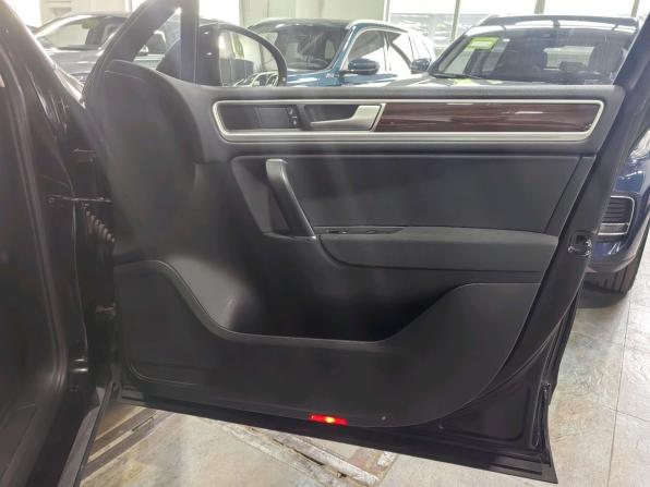 Volkswagen Touareg II Рестайлинг с пробегом 2015 года, цена 2 139 000 рублей, 151000 км, внедорожник, Автокод Объявления