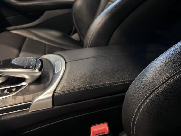 Mercedes-Benz C-Класс IV (W205) Рестайлинг с пробегом 2019 года, цена 2 800 000 рублей, 142190 км, седан, Автокод Объявления