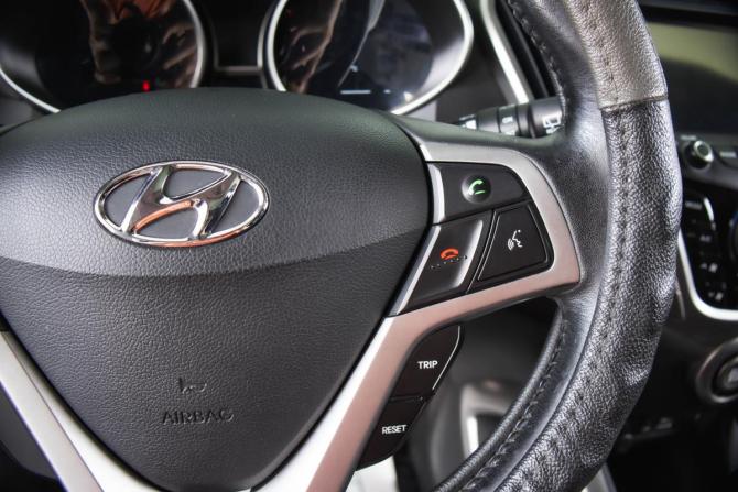 Hyundai Veloster I с пробегом 2012 года, цена 959 000 рублей, 245000 км, хэтчбек, Автокод Объявления