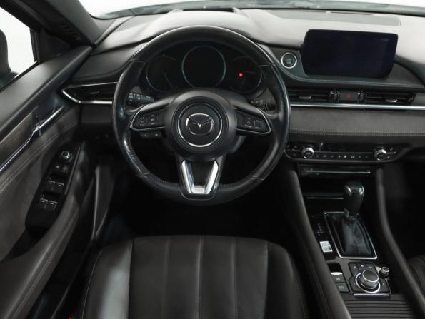 Mazda 6 III (GJ) Рестайлинг 2 с пробегом 2018 года, цена 2 549 000 рублей, 130000 км, седан, Автокод Объявления