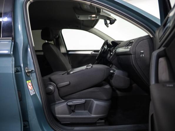 Volkswagen Tiguan II с пробегом 2020 года, цена 1 999 000 рублей, 179212 км, внедорожник, Автокод Объявления