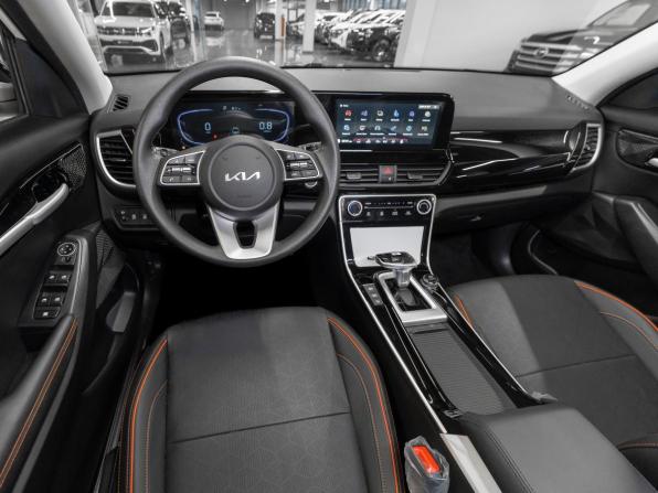 Kia Seltos I Рестайлинг с пробегом 2025 года, цена 2 880 000 рублей, 15 км, внедорожник, Автокод Объявления