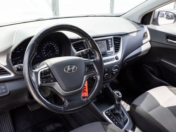 Hyundai Solaris II с пробегом 2017 года, цена 1 109 000 рублей, 154634 км, седан, Автокод Объявления
