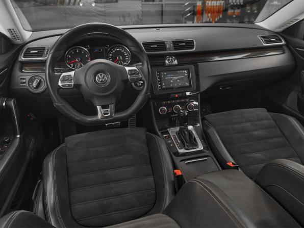 Volkswagen Passat CC I Рестайлинг с пробегом 2013 года, цена 1 349 000 рублей, 173700 км, седан, Автокод Объявления