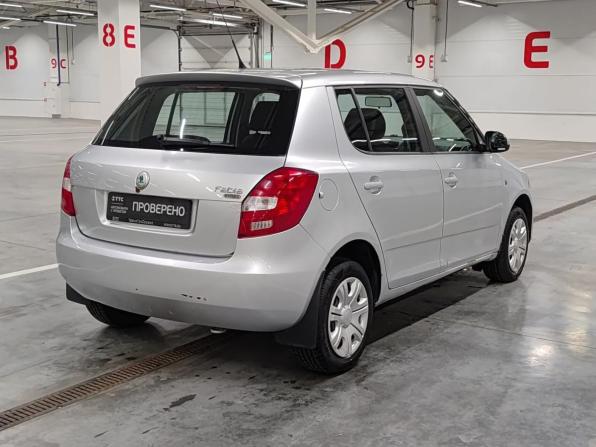 Skoda Fabia II Рестайлинг с пробегом 2011 года, цена 590 000 рублей, 186240 км, хэтчбек, Автокод Объявления