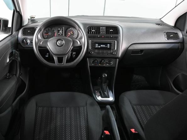 Volkswagen Polo V Рестайлинг с пробегом 2016 года, цена 1 099 000 рублей, 171719 км, седан, Автокод Объявления