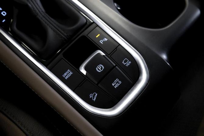 Hyundai Santa Fe IV с пробегом 2018 года, цена 2 799 000 рублей, 95000 км, внедорожник, Автокод Объявления