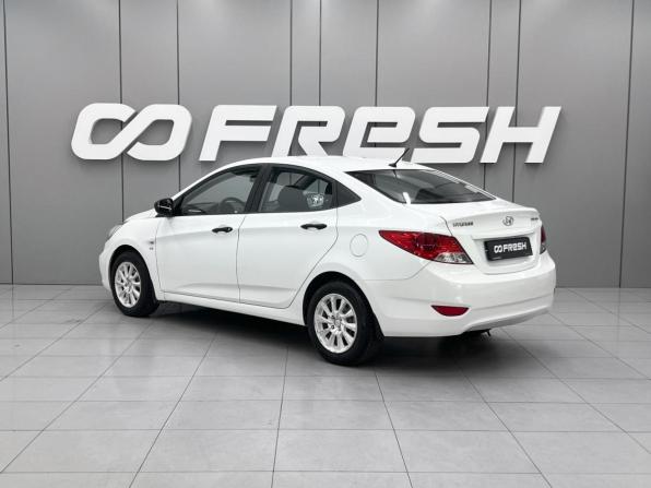 Hyundai Solaris I с пробегом 2013 года, цена 870 000 рублей, 137096 км, седан, Автокод Объявления