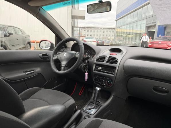 Peugeot 206 с пробегом 2006 года, цена 239 000 рублей, 198175 км, хэтчбек, Автокод Объявления