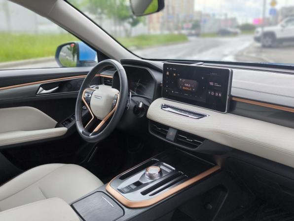 Haval Jolion I с пробегом 2022 года, цена 1 950 000 рублей, 30585 км, внедорожник, Автокод Объявления