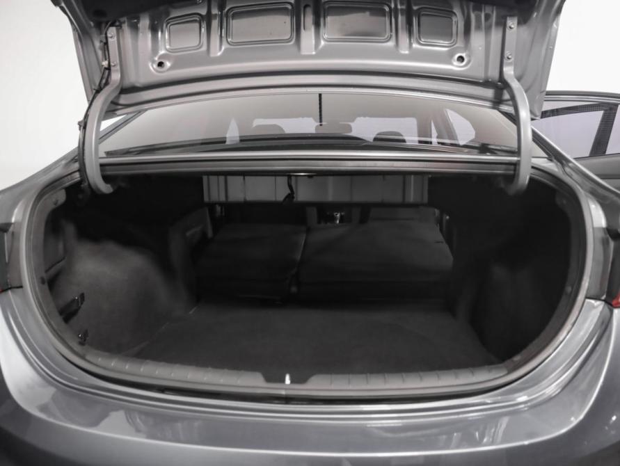 Hyundai Solaris II Санкт-Петербург  - изображение 25